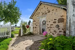 2237 Washington Ave, Cedarburg, WI 53012 - Photo 52