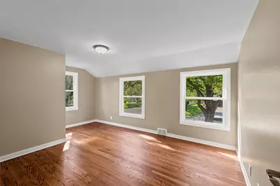 7438 N Seneca Rd, Fox Point, WI 53217 - Photo 28