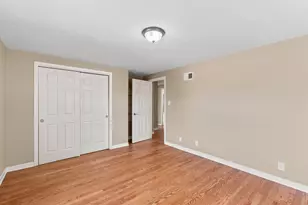 7438 N Seneca Rd, Fox Point, WI 53217 - Photo 30