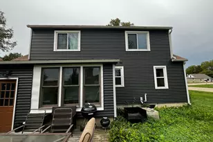 340 Maple Ave, Juneau, WI 53039 - Photo 2