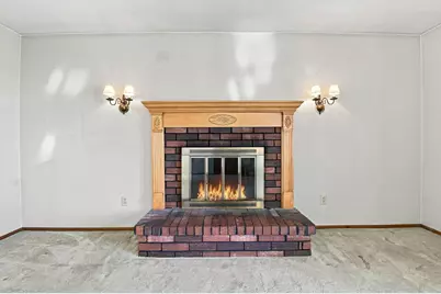 928 S 111th Pl, West Allis, WI 53214 - Photo 8