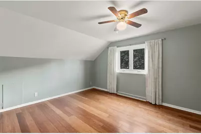 10305 N Adams Ct, Mequon, WI 53092 - Photo 16