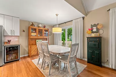 10305 N Adams Ct, Mequon, WI 53092 - Photo 8