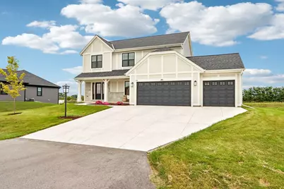 614  Twin Creeks Dr, Dousman, WI 53118 - Photo 4