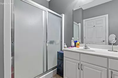 1052  Bedford Ct #201, Racine, WI 53406 - Photo 16