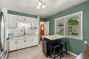 5400 W Ohio Ave, Milwaukee, WI 53219 - Photo 6