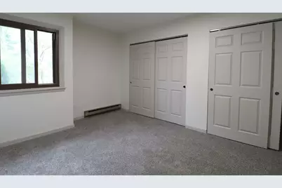 8693 N 73rd St, Milwaukee, WI 53223 - Photo 12