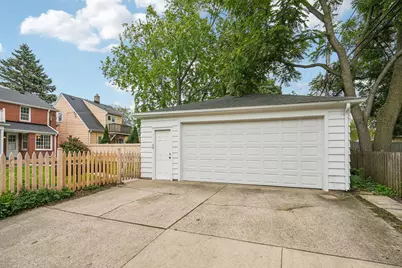 5075 N Berkeley Blvd, Whitefish Bay, WI 53217 - Photo 42