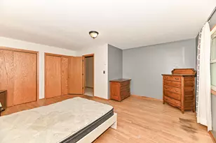 2425 S 63rd St, West Allis, WI 53219 - Photo 18