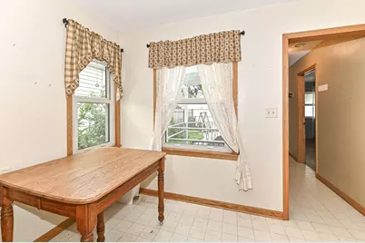 2425 S 63rd St, West Allis, WI 53219 - Photo 14