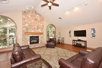 2074  Pine Ridge Ct #G, Grafton, WI 53024 - Photo 34