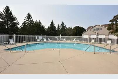2074  Pine Ridge Ct #G, Grafton, WI 53024 - Photo 26