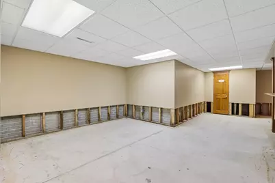 3590  Nassau Dr, Brookfield, WI 53045 - Photo 60