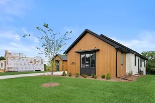 N50W18694 Woodfield Way, Menomonee Falls, WI 53051 - Photo 82