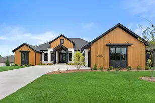 N50W18694 Woodfield Way, Menomonee Falls, WI 53051 - Photo 1