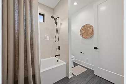 N50W18694  Woodfield Way, Menomonee Falls, WI 53051 - Photo 34
