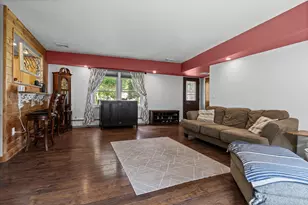 407 Long Coulee Rd, Holmen, WI 54636 - Photo 6