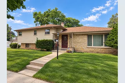 8706 W Courtland Ave, Milwaukee, WI 53225 - Photo 2