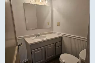 1720  Menasha Ave, Manitowoc, WI 54220 - Photo 10