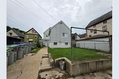 2157 S 14th St, Milwaukee, WI 53215 - Photo 32