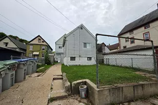 2157 S 14th St, Milwaukee, WI 53215 - Photo 32