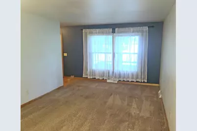 1231  School Dr, Waukesha, WI 53189 - Photo 6