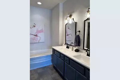 1619 N Farwell Ave #310, Milwaukee, WI 53202 - Photo 26