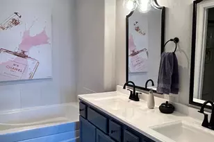 1619 N Farwell Ave, Milwaukee, WI 53202 - Photo 26