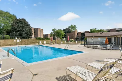 9034 W Lisbon Ave #32, Milwaukee, WI 53222 - Photo 6