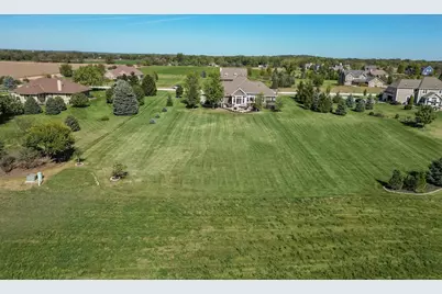 S84W33185  Brown Bear Ln, Mukwonago, WI 53149 - Photo 76