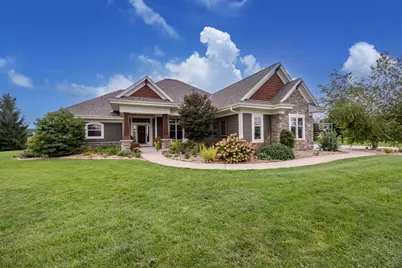 S84W33185  Brown Bear Ln, Mukwonago, WI 53149 - Photo 2