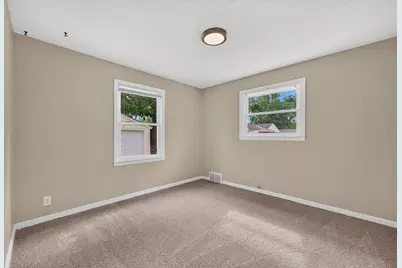 3618 N 94th St, Milwaukee, WI 53222 - Photo 18