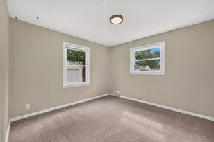 3618 N 94th St, Milwaukee, WI 53222 - Photo 18