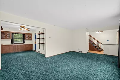 5320 S Tuckaway Dr, Greenfield, WI 53221 - Photo 18