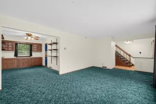 5320 S Tuckaway Dr, Greenfield, WI 53221 - Photo 18
