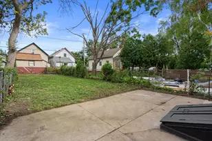 1220 S 25th St, Milwaukee, WI 53204 - Photo 10