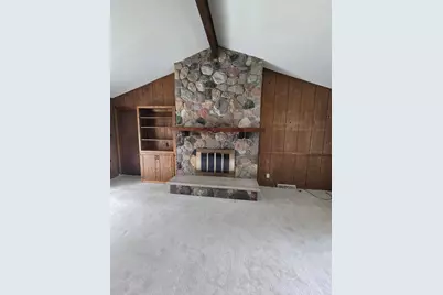 14800 W Fenway Dr, New Berlin, WI 53151 - Photo 4
