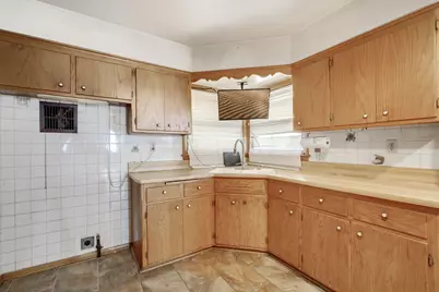 949 W Plainfield Ave, Milwaukee, WI 53221 - Photo 6