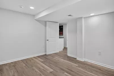 6114 W Leon Ter, Milwaukee, WI 53218 - Photo 32