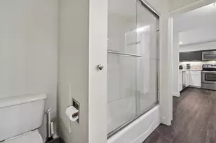 2525 S Shore Dr, Milwaukee, WI 53207 - Photo 14
