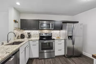 2525 S Shore Dr #3B, Milwaukee, WI 53207 - Photo 10