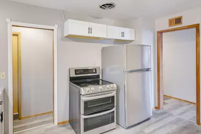 1604 N Green Bay Rd, Racine, WI 53406 - Photo 18