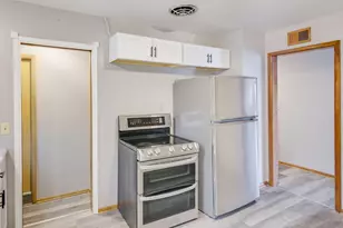 1604 N Green Bay Rd, Racine, WI 53406 - Photo 18