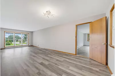 1604 N Green Bay Rd, Racine, WI 53406 - Photo 12