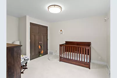 929 N 24th St, Manitowoc, WI 54220 - Photo 14