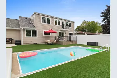 929 N 24th St, Manitowoc, WI 54220 - Photo 2