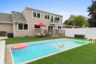929 N 24th St, Manitowoc, WI 54220 - Photo 2