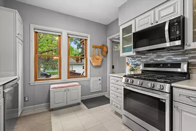 2380 N 115th St, Wauwatosa, WI 53226 - Photo 14