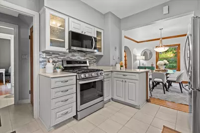 2380 N 115th St, Wauwatosa, WI 53226 - Photo 12