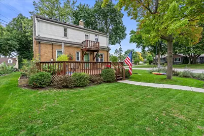 2380 N 115th St, Wauwatosa, WI 53226 - Photo 4